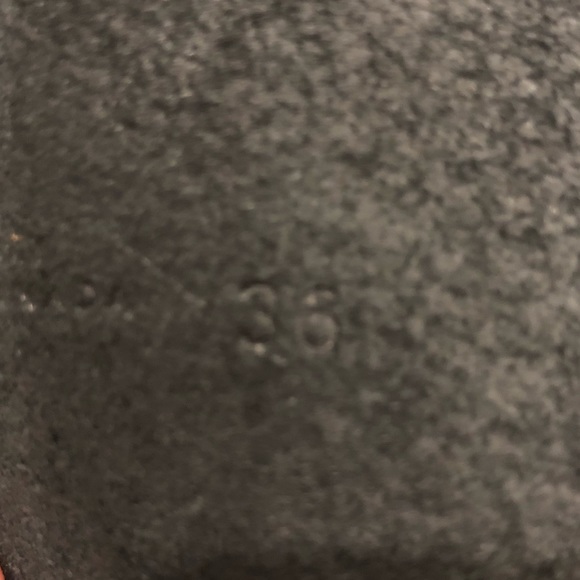 (36) Brave black leather belt - Picture 6 of 9